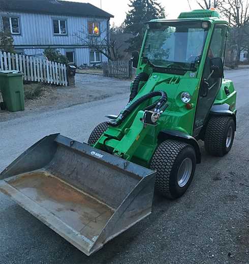 Två gröna kompaktlastare Avant 528 och Avant 750 stulna i Saltsjö Boo utanför Stockholm